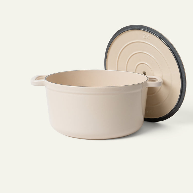 Emaljeret støbejernsgryde