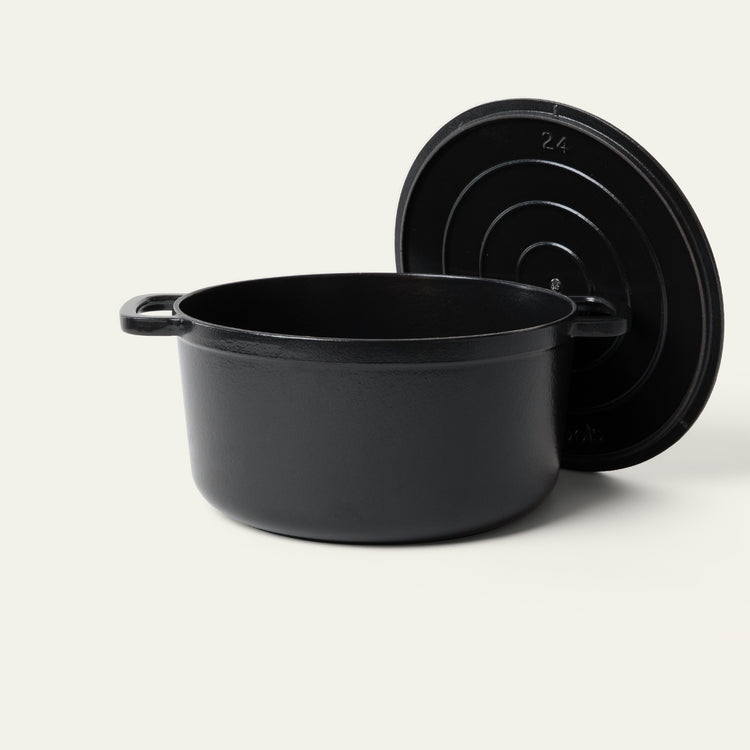 Emaljeret støbejernsgryde